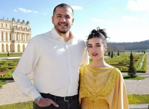 Tasya Farasya dengan ekspresi serius terkait kabar cerai suami