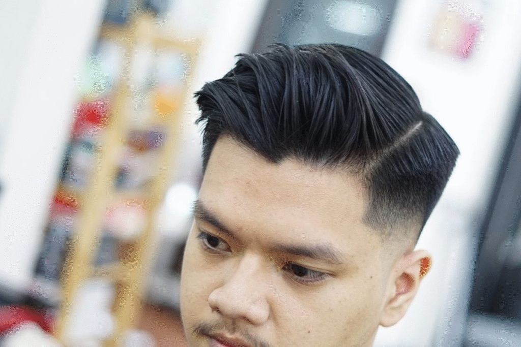 Gaya Rambut Pria Tren 2025: Panduan Lengkap Tips Modern Kekinian